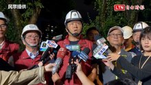 新店新坡一街邊坡坍塌汽車墜谷 新北市府漏夜搶救防災情擴大