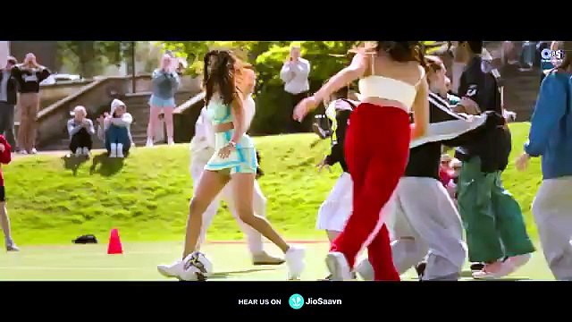 Hai Jawani Toh Ishq Hona Hai - Title Track | Varun, Mrunal, Pooja | Anu M, Javed - Mohsin, Sameer A