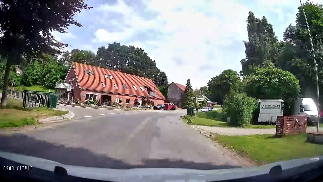 Fahrt durch Kittlitz (Schaalsee-Region) – Norddeutschland Roadtrip