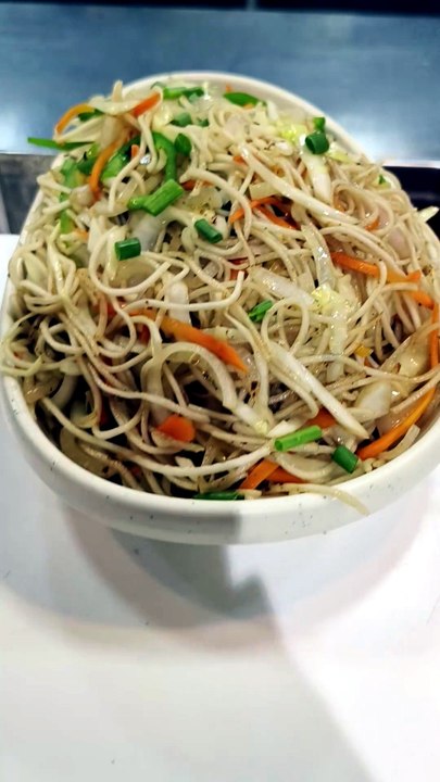 Chaumin aur cold coffee