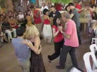 Les élèves de tango d'Acuerdo Latino