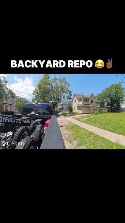 I thought he was bout to stand on business for a minute 😂 #repo #towtruck #towing #tow #goat 🐐