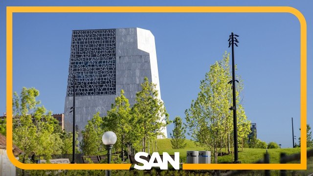 Inside the $850M Obama Center — and the Oval Office you can enter