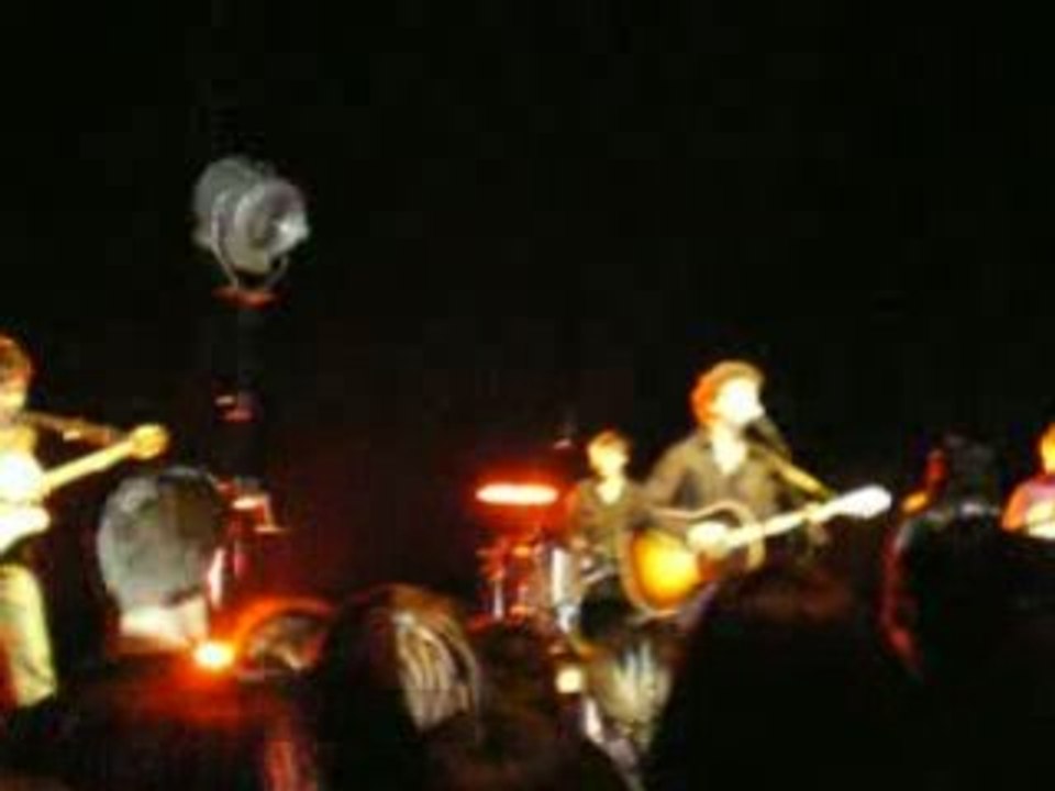 Je m'suis fait tout p'tit - Renan Luce