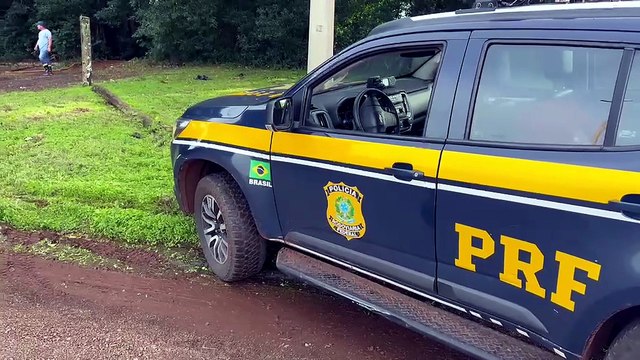 PRF apreende 200 mil maços de cigarros contrabandeados escondidos em caminhão na BR-163