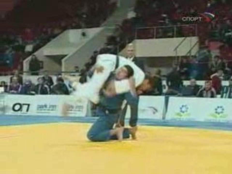 Kaplan Bratov vs Alexei Areshkin