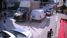 Ankara'da yürekleri ağza getiren olay: Kaymaya başlayan kamyonun içine atlayıp bir faciayı önledi!