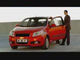 Pub - chevrolet aveo qui se transforme