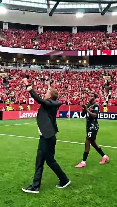 Il Canada vince la sua prima partita della storia ai Mondiali: l'esultanza di Marsch