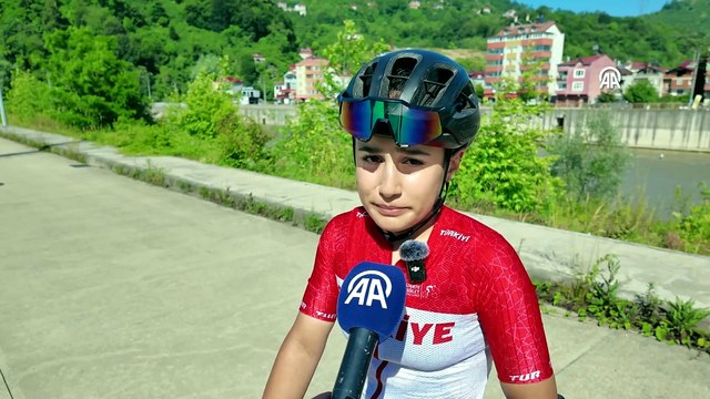 Milli bisikletçi Duygu Eser'in hedefi Avrupa'da derece yapmak | Ajansspor | AA