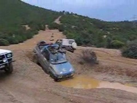 Régis fait un parcours de 4x4