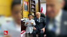 Devlet Bahçeli'nin yanında şiir okuyan çocuk, uludu