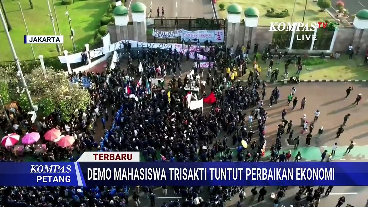 Terbaru! Visual Udara Demo Mahasiswa Depan Gedung DPR, Tuntut Perbaikan Ekonomi