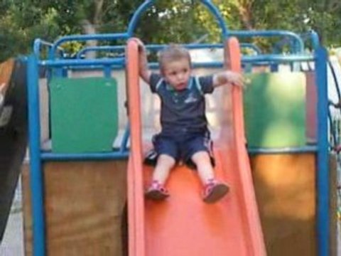 Léo camping toboggan