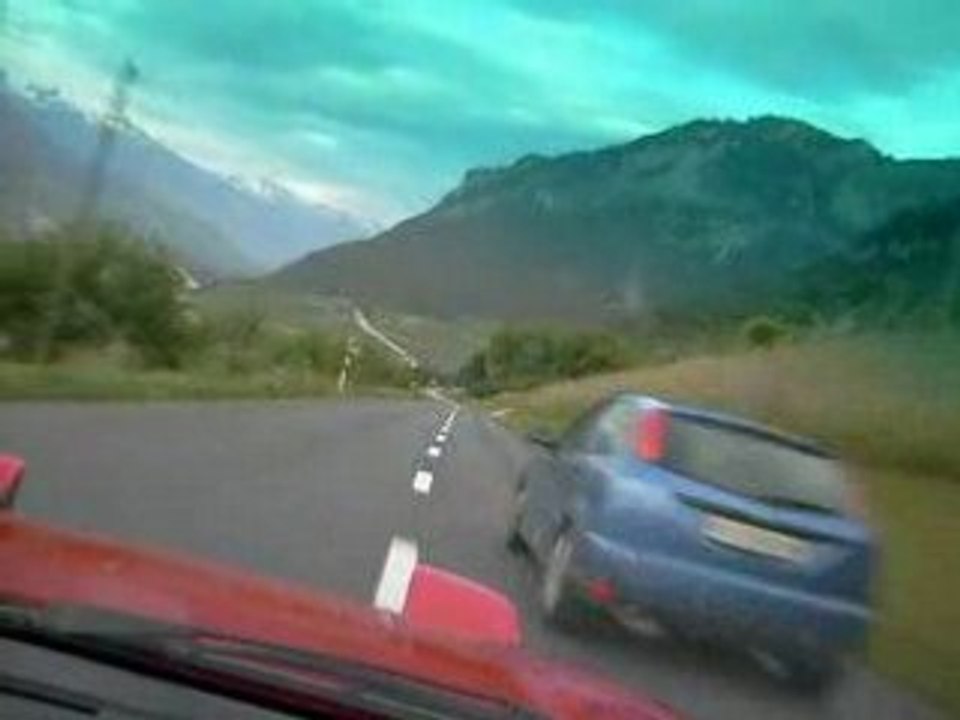Porsche 944 vs Volvo 960 3.0 V6...