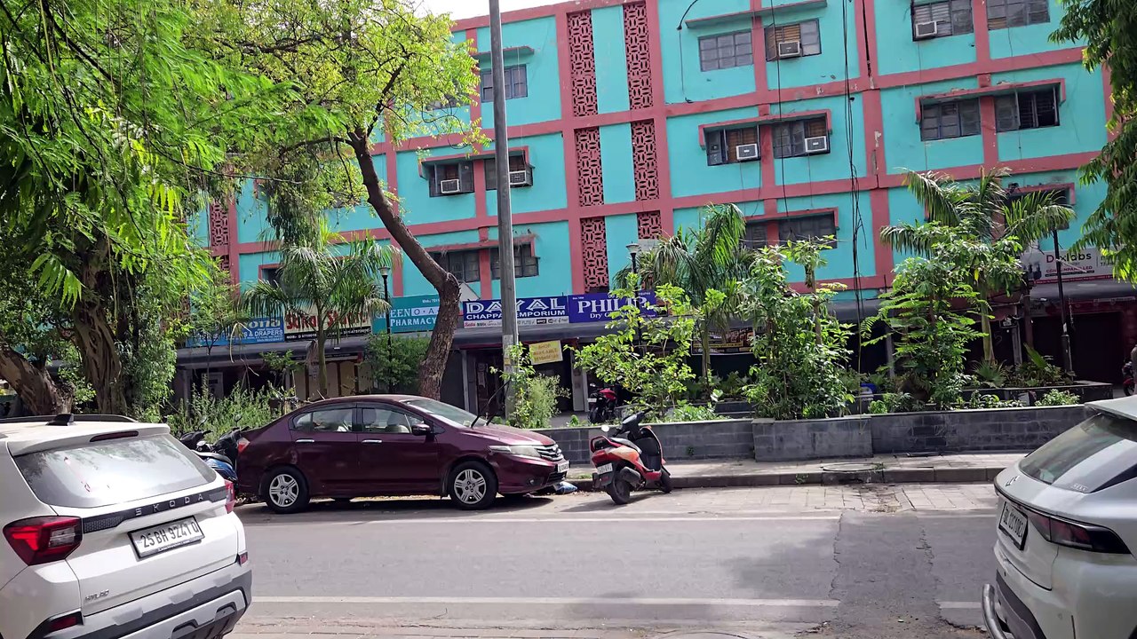 Inside Sector 12 RK Puram: Premium Government Multi-Storey Flats Tour [8K Ultra HD]Inside Sector 12 RK Puram: Premium Government Multi-Storey Flats Tour [8K Ultra HD]