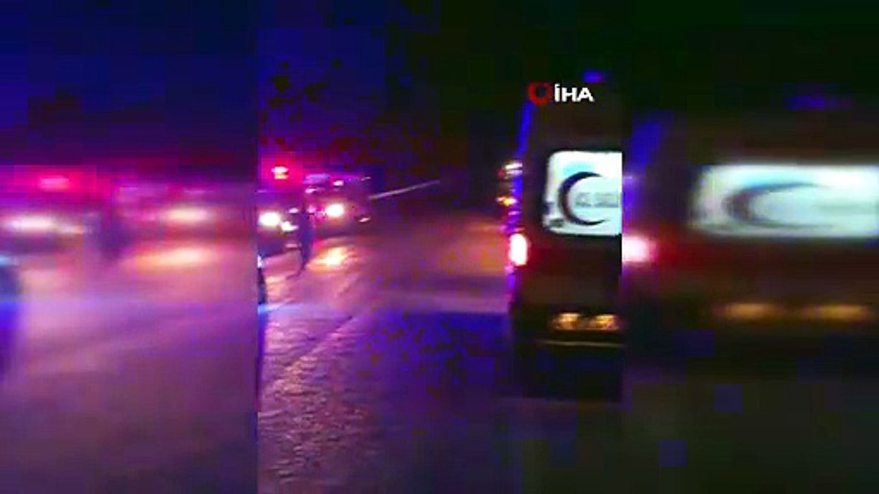 Adıyaman-Samsat karayolunda traktör ile otomobil çarpıştı
