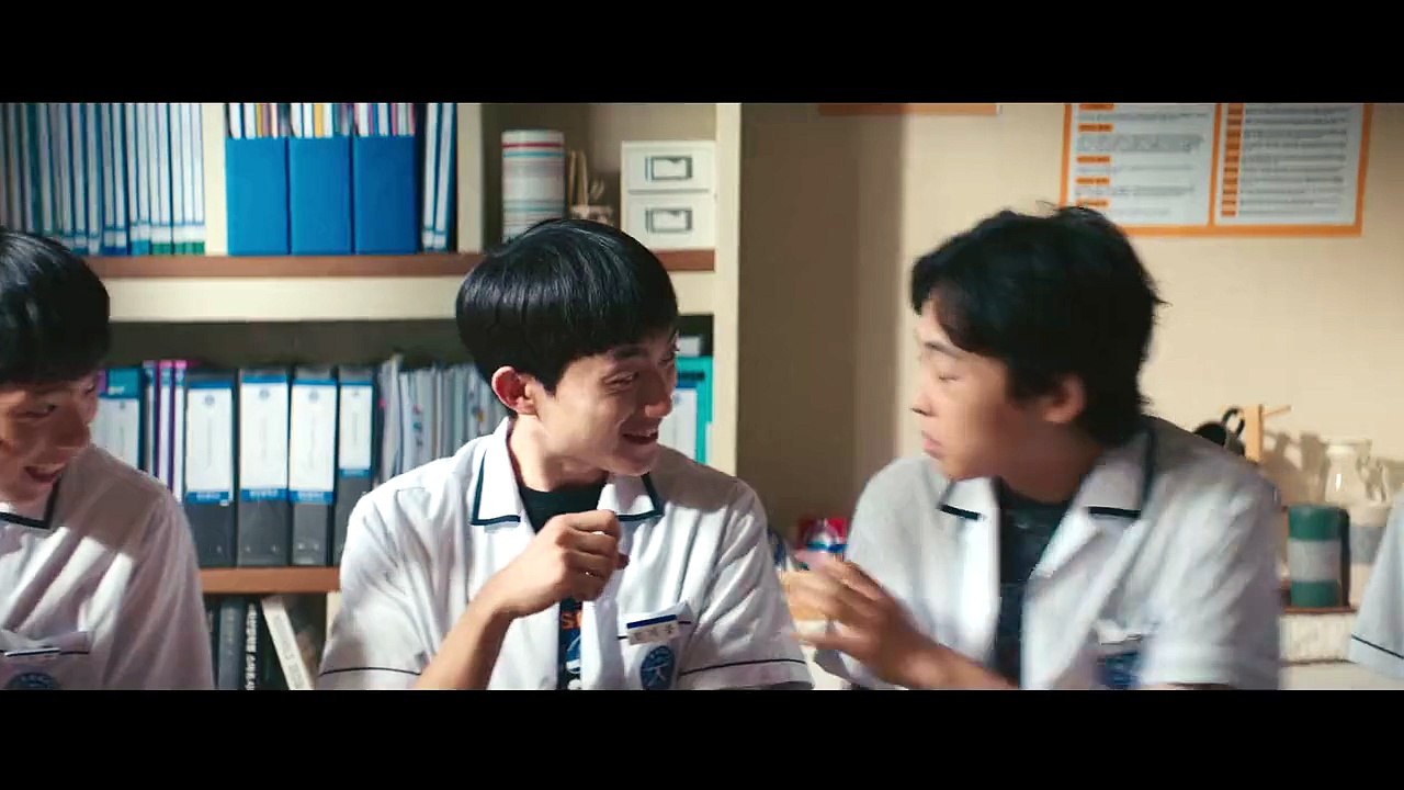 Teach.You.a.Lesson.S01E06.720p.NF.WEB-DL.HIN-KOR.x264.ESub-VegaMovies.is