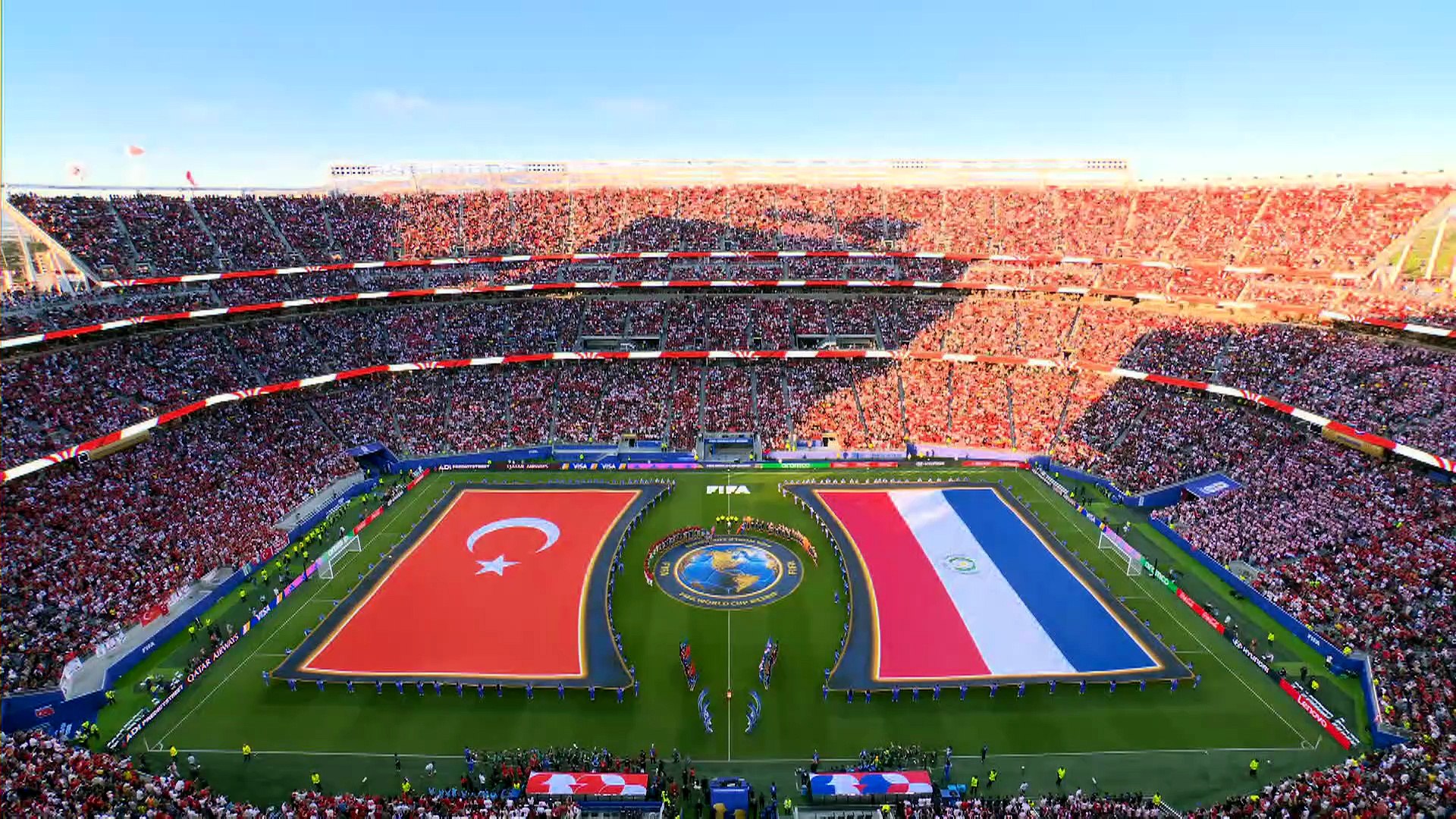 El paraguayo Almirón, primer expulsado del Mundial por taparse la boca al hablar con un rival; Turquía queda eliminada