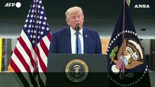 Trump presenta il nuovo Air Force One: "Trasformato in una Casa Bianca volante"
