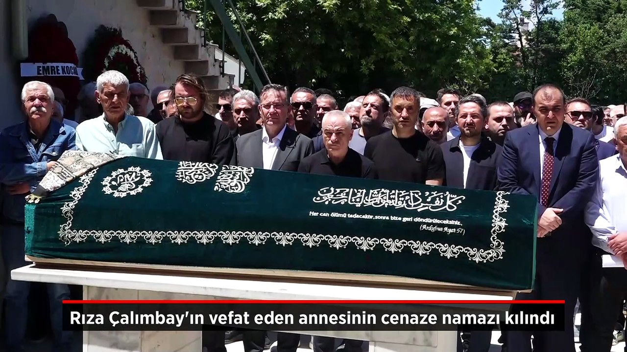 Rıza Çalımbay'ın vefat eden annesi Fatma Çalımbay'ın cenaze namazı kılındı