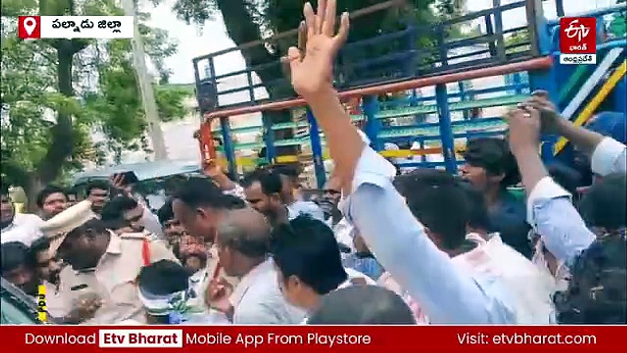 వైఎస్సార్సీపీ మాజీ ఎమ్మెల్యే బొల్లా బ్రహ్మనాయుడు పర్యటనలో ఉద్రిక్తత