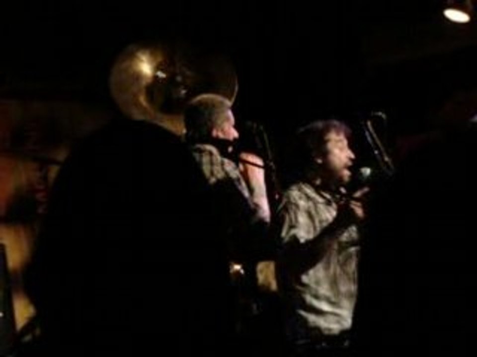 Ceux Qui Marchent Debout au New Morning