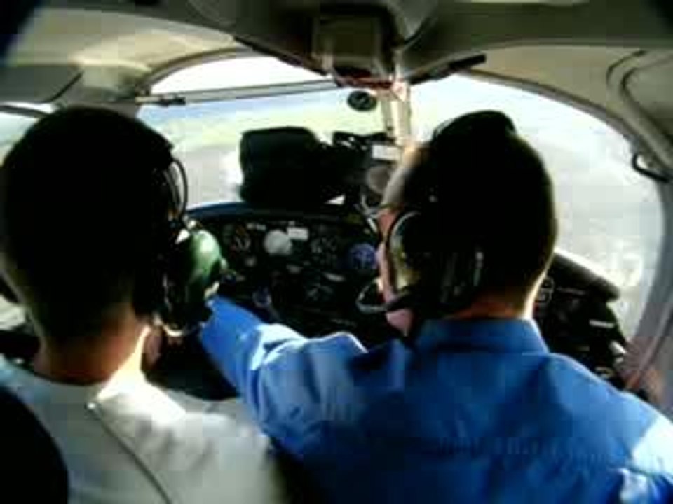 Landing Twin-Motors