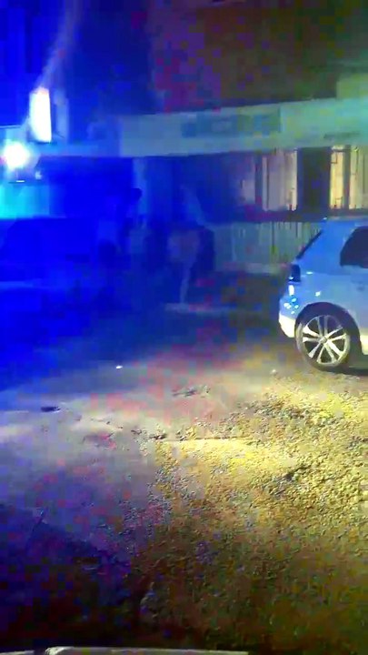 Një burrë shqetëson qytetarët, përballet me Policinë