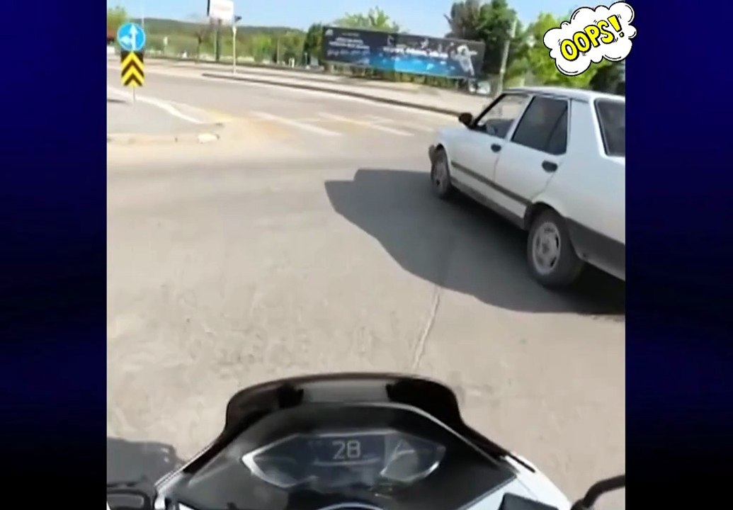 Seyir Halindeki Tofaş'ın Lastiği Yerinden Çıktı