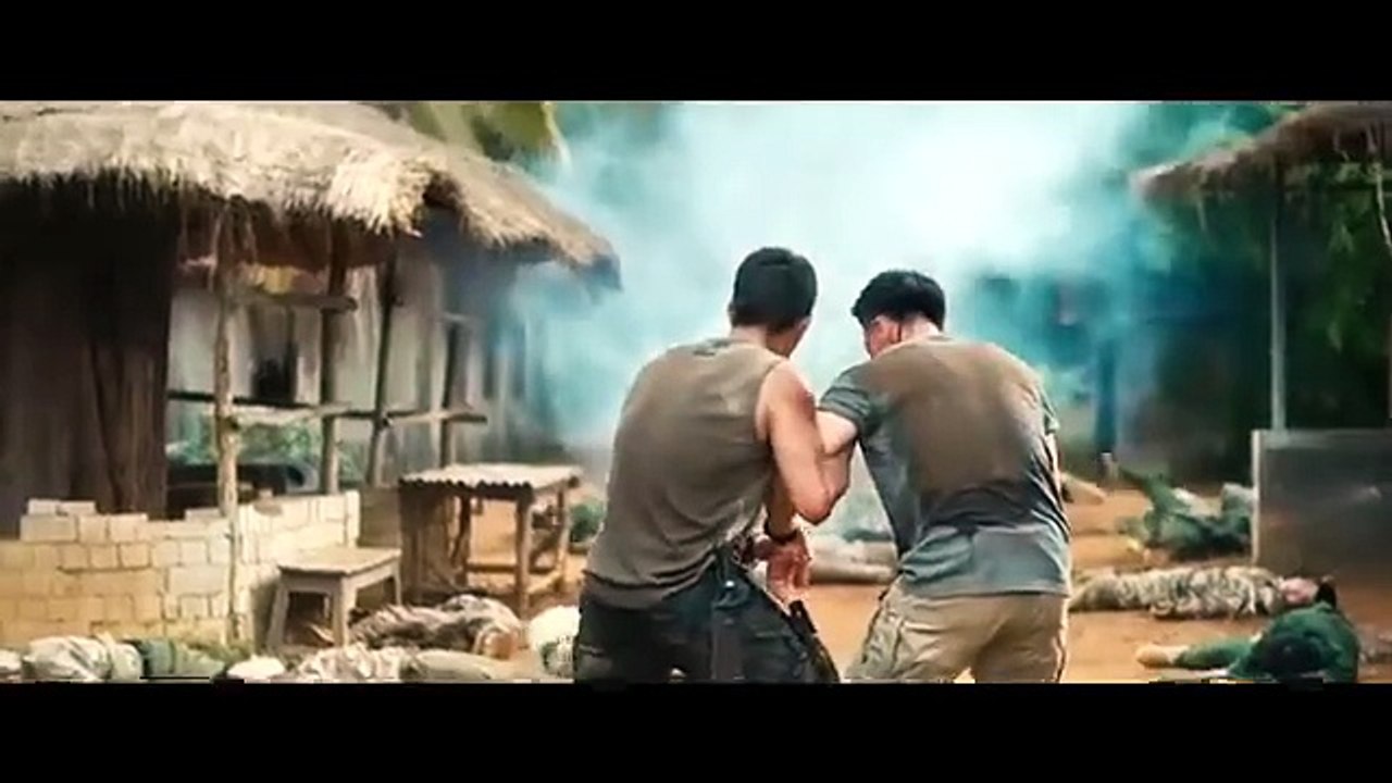 Special Forces King disguises himself as a waiter to rescue the hostages!