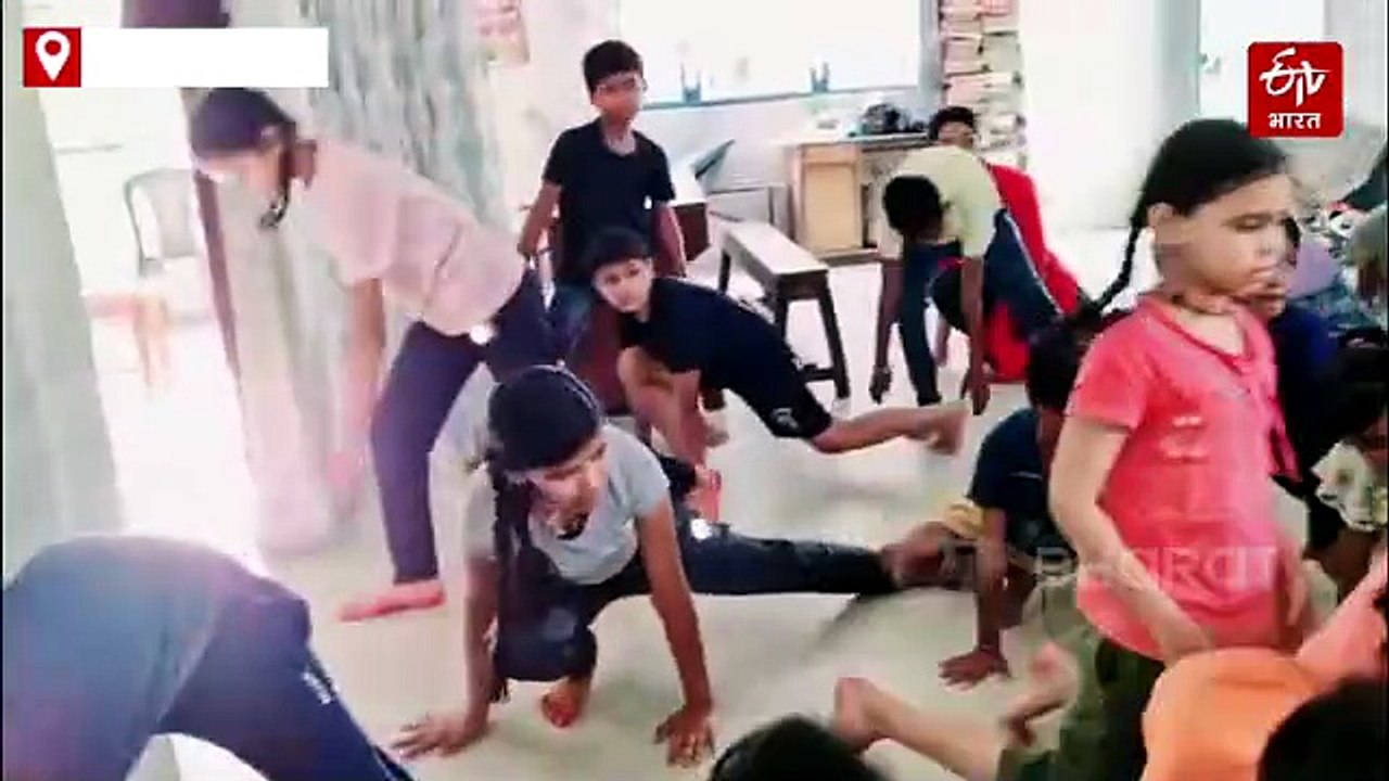 285 बिना रुके योगाभ्यास कर रही 6 साल की प्रकृति, एक बार में कर लेती है 540 आसन