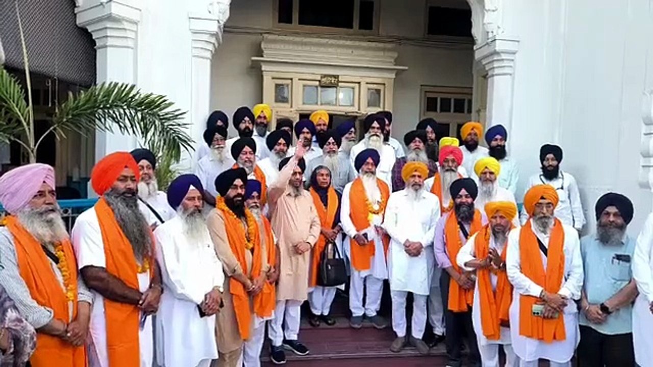 290 Sikh Pilgrims Leave For 10-Day Religious Journey To Gurudwaras In Pakistan