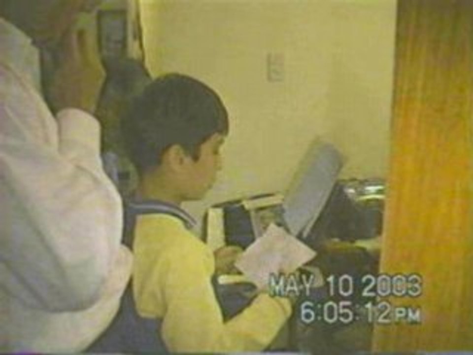 Ricardo Vielma Cantando  mayo 2003