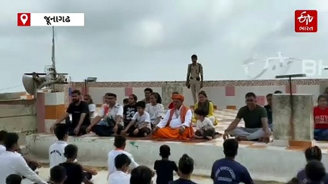 જૂનાગઢ: દાતાર પર્વત પર ઉજવાયો વિશ્વ યોગ દિવસની ઉજવણી, 3000 ફૂટ ઊંચાઈએ યોગનો મહિમા