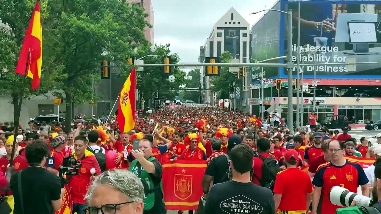 Ambiance de feu avant le match de la Roja - Foot - Coupe du monde