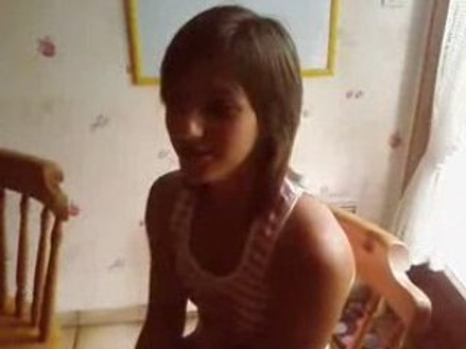 Léa qui est intérogée =P