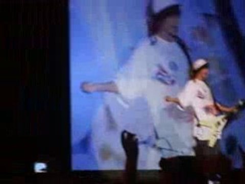 Tokio Hotel _ Tom sur Leb' Die Sekunde (9 Mars)