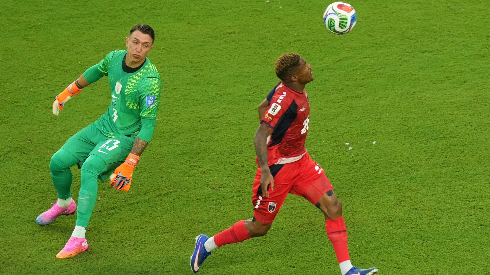 Impropio de un Mundial: la pifia que condenó a Uruguay<br>
