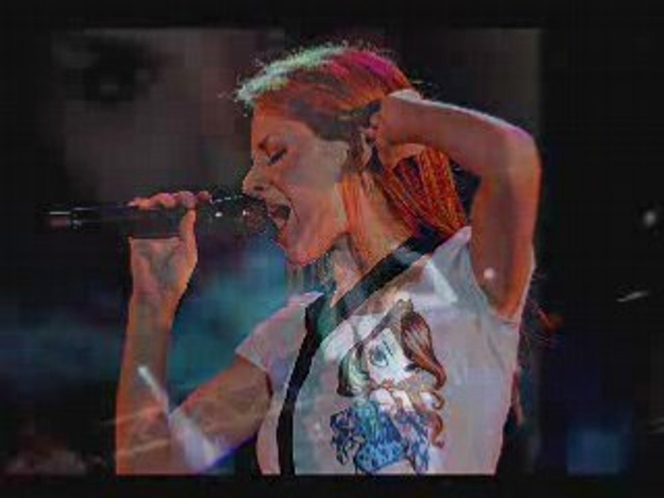 Natalia Lesz - Arabesque