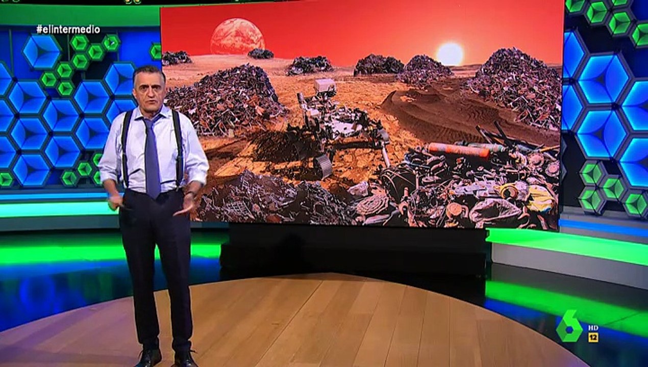 El Intermedio - (18-02-21) Évole sufre un ataque de cataplexia en directo ante Wyoming: "¿Pero qué le pasa a este hombre? Se nos va a caer" En español