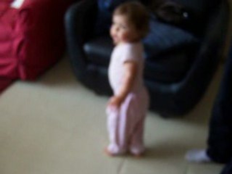 Premiers pas de Chloée