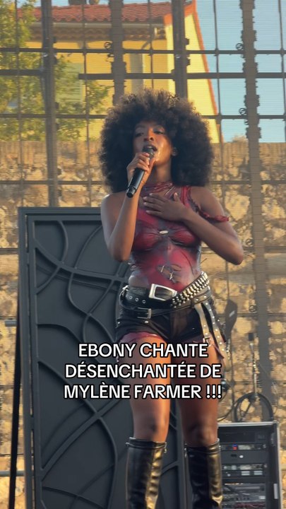 EBONY CHANTE MYLÈNE FARMER