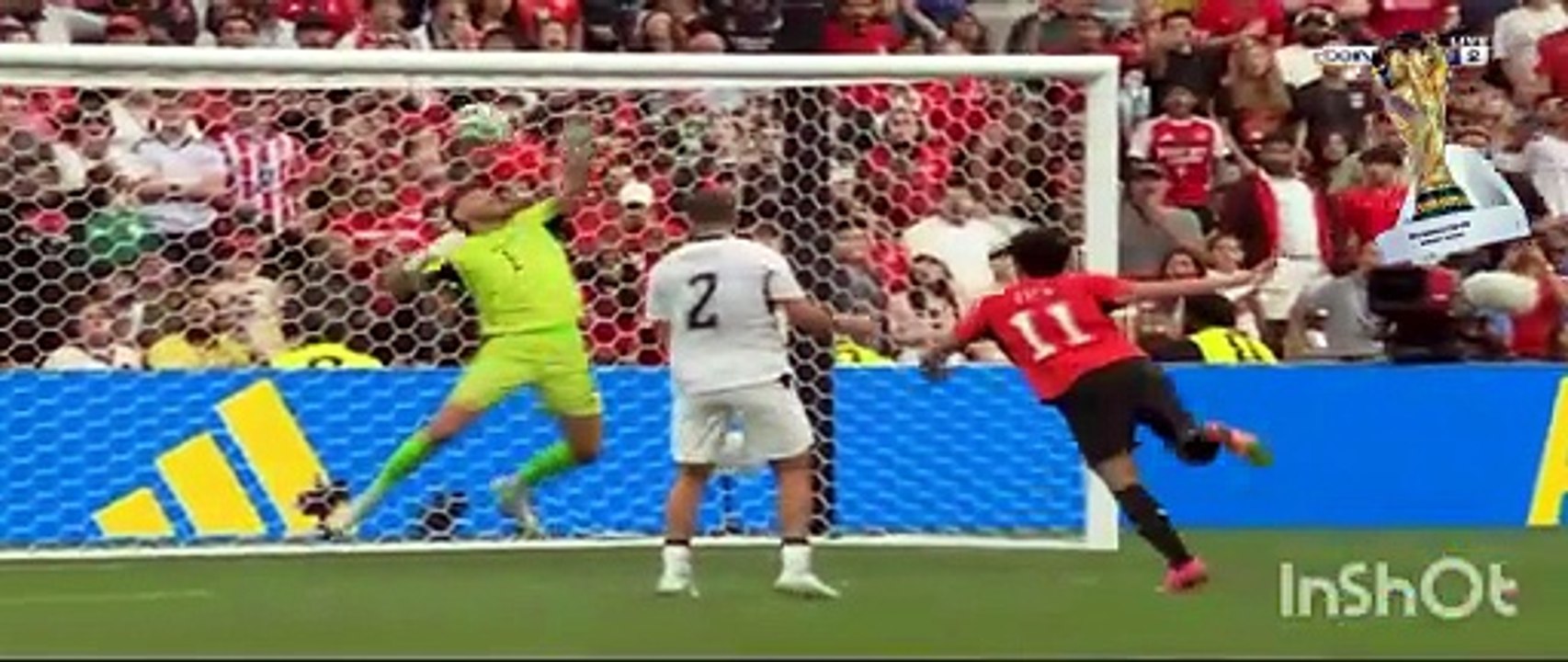 اهداف منتخب مصر ونيوزيلندا 3-1 من ارض الملعب وجنون جماهير مصر من الملعب لقطات حصرية