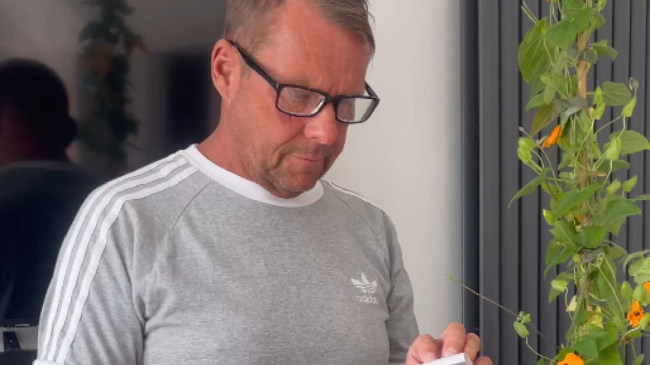 Father's Day prank gift box leads to hilarious surprise