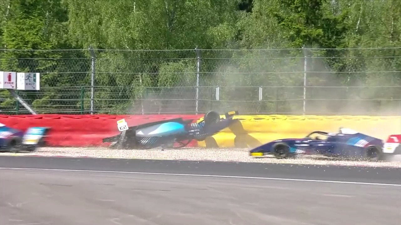 French F4 Championship 2026 Spa Race 3 Start Proenca Flip