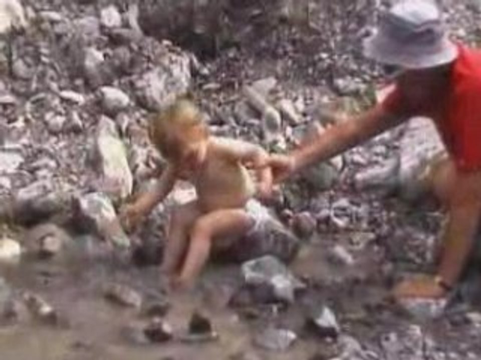 04 07 les petits cailloux