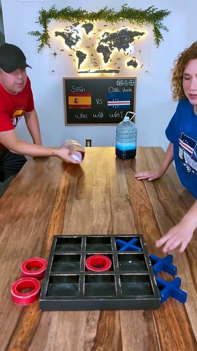Morpion Bottle Flip... jeu trop fun