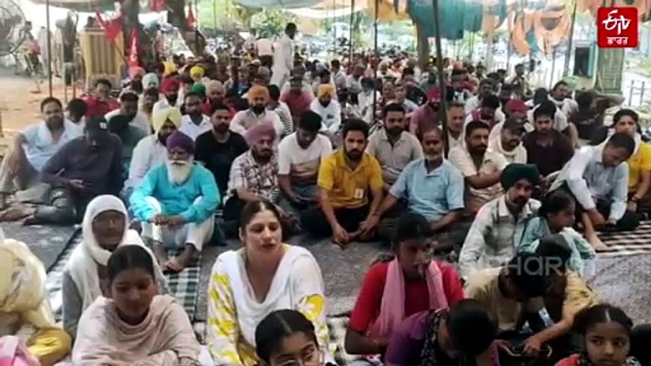 ਪੰਜਾਬ ਵਿੱਚ ਗਹਿਰਾ ਸਕਦਾ ਹੈ ਬਿਜਲੀ ਸੰਕਟ, ਟੱਬਰ ਸਣੇ ਠੇਕਾ ਮੁਲਾਜ਼ਮਾਂ ਦੀ ਥਰਮਾਲ ਪਲਾਟਾਂ ਬਾਹਰ ਹੜਤਾਲ, ਦਿੱਤੀ ਚਿਤਾਵਨੀ !