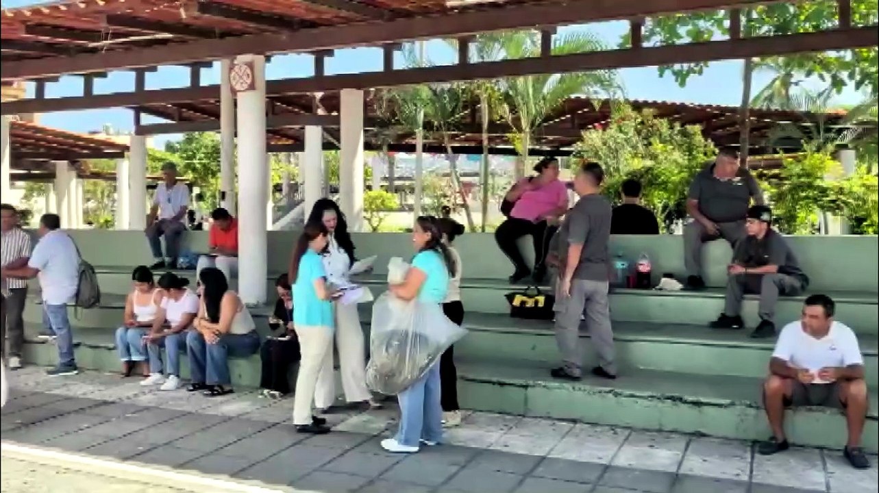 Choque en la carretera 200 Sur colapsa el tráfico en Puerto Vallarta | CPS Noticias Puerto Vallarta